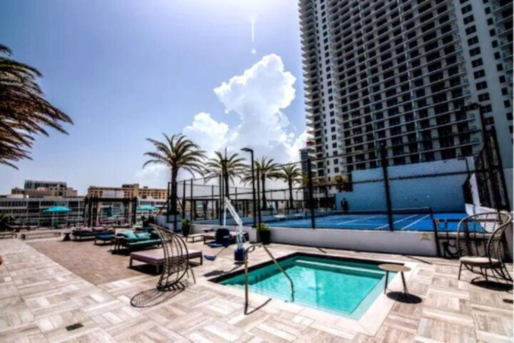 Hyde Beach House Grand Sea View Apartment Hollywood Exterior photo
